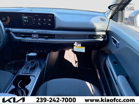 New 2026 Kia K4 LXS image 17