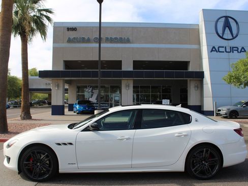 Used 2020 Maserati Quattroporte S GranSport Q4 AWD/4WD image 2