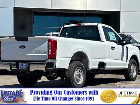 Used 2025 Ford F250 XL w/ XL Chrome Package image 4
