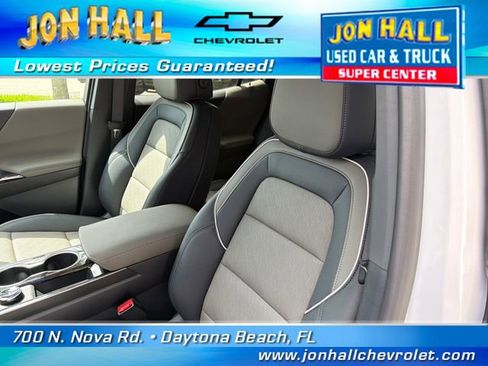 Used 2026 Chevrolet Equinox LT w/ Convenience Package II FWD image 20