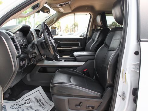 Used 2020 RAM 3500 Laramie image 19