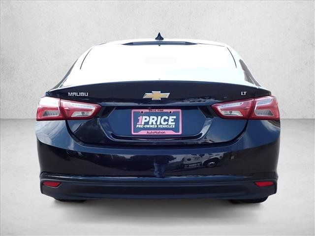 Used 2021 Chevrolet Malibu LT FWD image 3