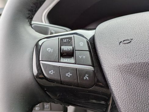 Used 2023 Ford Escape Active w/ Tech Pack #1 AWD/4WD image 18