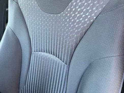 Used 2018 Toyota Prius Two w/ Prius Two Safety Plus Package FWD image 7