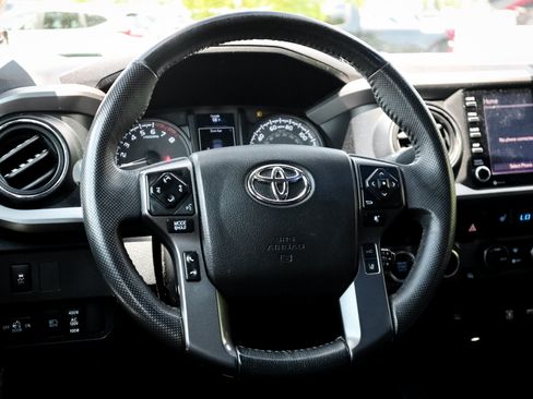 Used 2023 Toyota Tacoma TRD Off-Road AWD/4WD image 6