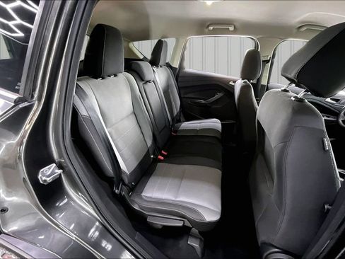 Used 2016 Ford Escape SE FWD image 25