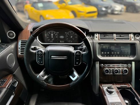 Used 2017 Land Rover Range Rover Supercharged AWD/4WD image 27