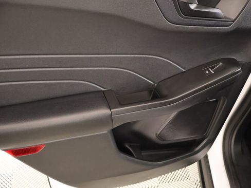 Used 2022 Ford Escape SE FWD image 15