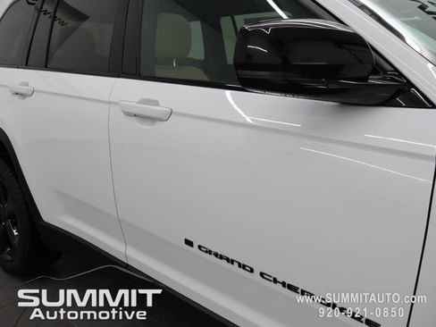 New 2026 Jeep Grand Cherokee Limited w/ Limited Altitude Package AWD/4WD image 25