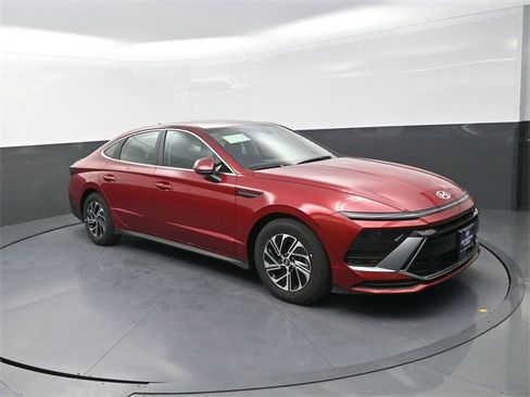 New 2026 Hyundai Sonata Blue image 2