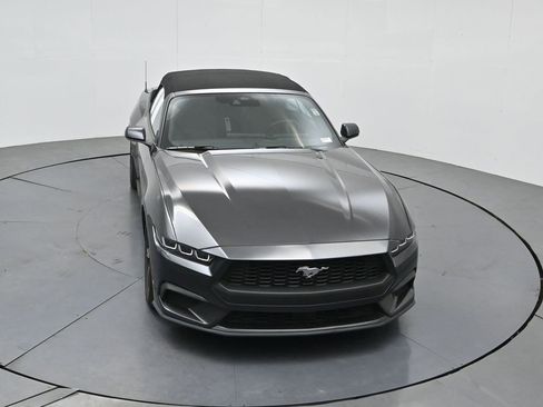 Used 2024 Ford Mustang Convertible RWD image 35