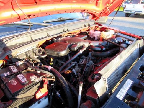Used 2016 Ford F550 4x4 Regular Cab Super Duty image 46