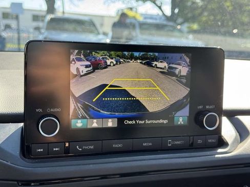 Certified 2023 Honda Accord EX image 27