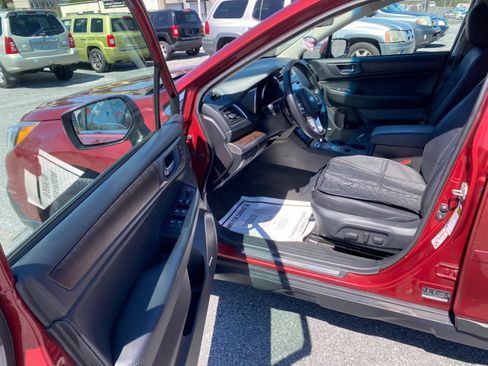 Used 2017 Subaru Outback 2.5i Limited image 10