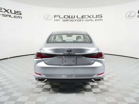 New 2025 Lexus ES 350 w/ Premium Package image 6