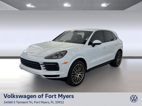 Used 2022 Porsche Cayenne Platinum Edition AWD/4WD image 1