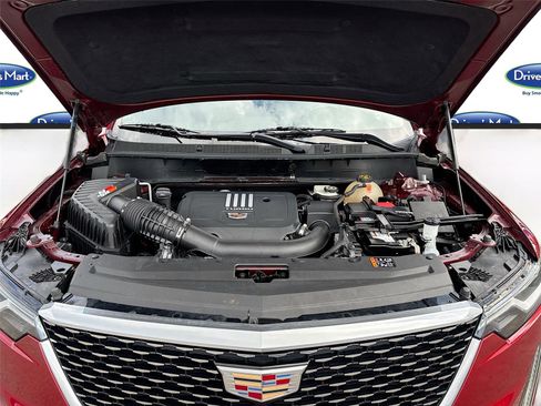 Used 2022 Cadillac XT6 Luxury image 38