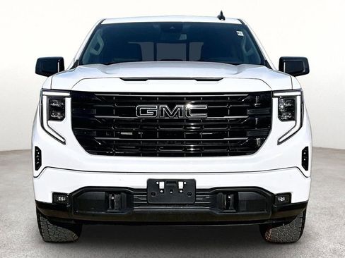 Used 2025 GMC Sierra 1500 Elevation AWD/4WD image 4