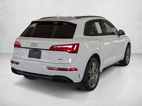 Certified 2025 Audi Q5 2.0T Premium image 5