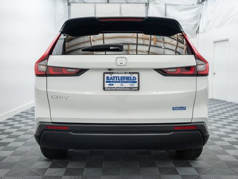 Used 2025 Honda CR-V EX image 6