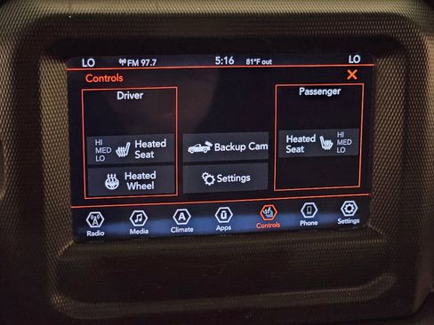 Used 2020 Jeep Gladiator Sport w/ Quick Order Package 24S AWD/4WD image 13