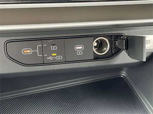 New 2026 Kia Carnival LXS image 36