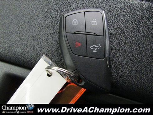 Used 2024 GMC Sierra 2500 Pro w/ Convenience Package image 8