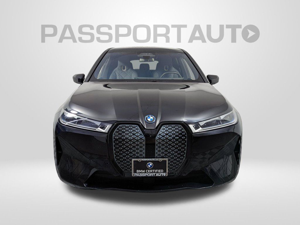 Used 2024 BMW iX M60 AWD/4WD image 10