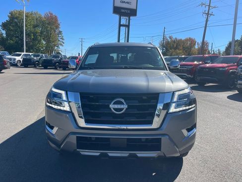 Used 2024 Nissan Armada Platinum image 8