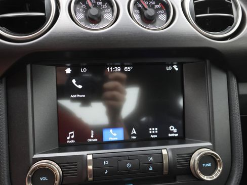 Used 2018 Ford Mustang Shelby GT350 w/ Electronics Package RWD image 45