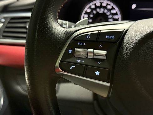 Used 2022 Genesis G70 3.3T Launch Edition image 21