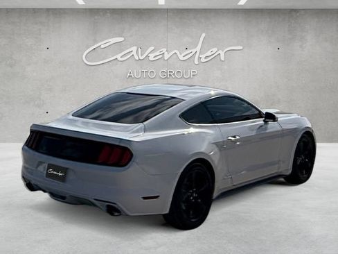 Used 2017 Ford Mustang Coupe RWD image 16
