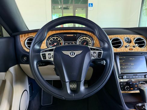 Used 2017 Bentley Continental GT AWD/4WD image 35