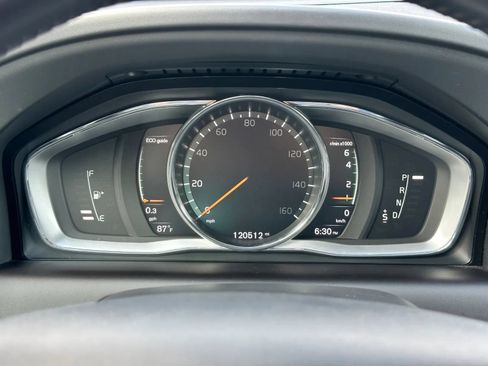 Used 2017 Volvo XC60 T6 Dynamic w/ Preferred Option Package AWD/4WD image 11