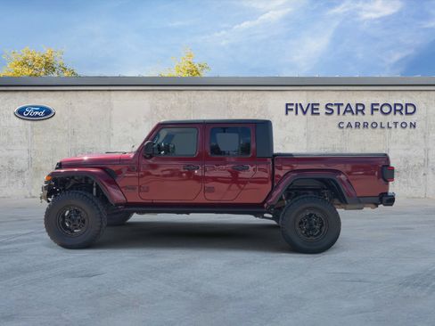 Used 2021 Jeep Gladiator Sport AWD/4WD image 5