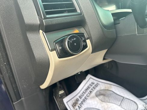 Used 2011 Ford Explorer 2WD image 24