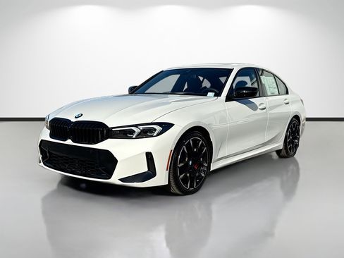 New 2026 BMW 330i Sedan w/ M Sport Package RWD image 7