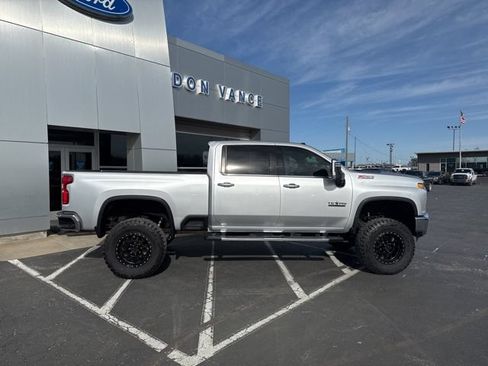 Used 2021 Chevrolet Silverado 2500 LTZ w/ LTZ Premium Texas Edition AWD/4WD image 5