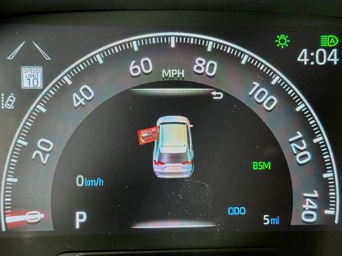 Used 2025 Toyota RAV4 XLE w/ Convenience Package image 19