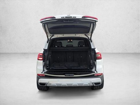 Used 2022 BMW X5 sDrive40i w/ Parking Assistance Package image 6