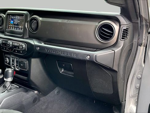 Used 2021 Jeep Wrangler Sport AWD/4WD image 16