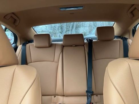 Used 2024 Lexus ES 350 w/ Premium Package image 7