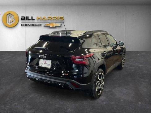 New 2026 Chevrolet Trax RS w/ Driver Confidence Package FWD image 2