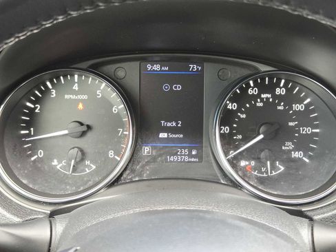 Used 2018 Nissan Rogue SV FWD image 17