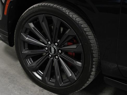 Used 2025 Cadillac Escalade V image 10