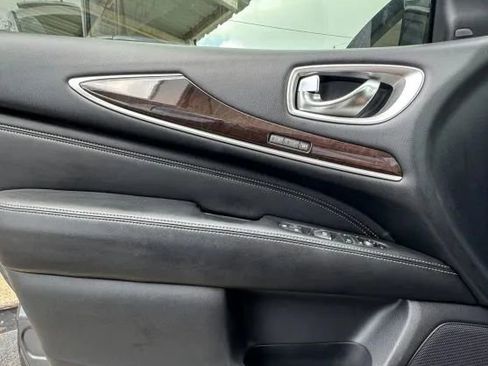 Used 2017 INFINITI QX60 FWD w/ Deluxe Technology Package image 19