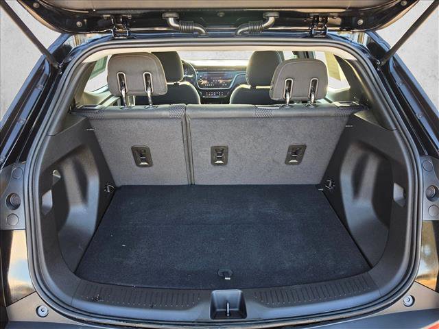 Used 2022 Chevrolet Bolt EUV LT w/ Comfort Package FWD image 16