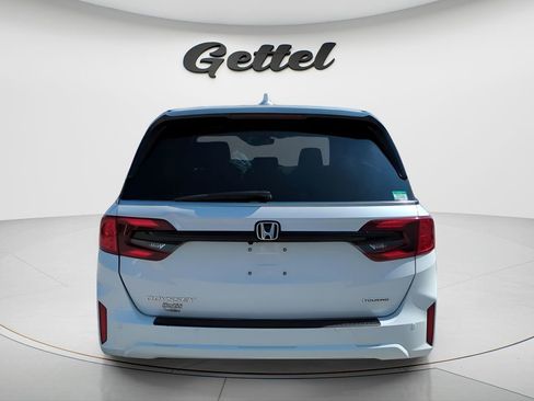 Used 2025 Honda Odyssey Touring image 6