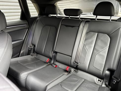 Used 2022 Audi Q3 2.0T Premium Plus w/ Premium Plus Package image 24