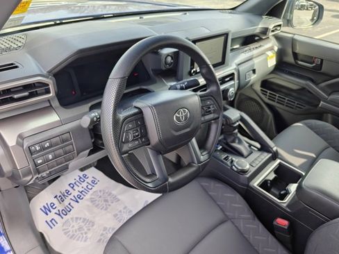 Used 2025 Toyota Tacoma SR5 image 8